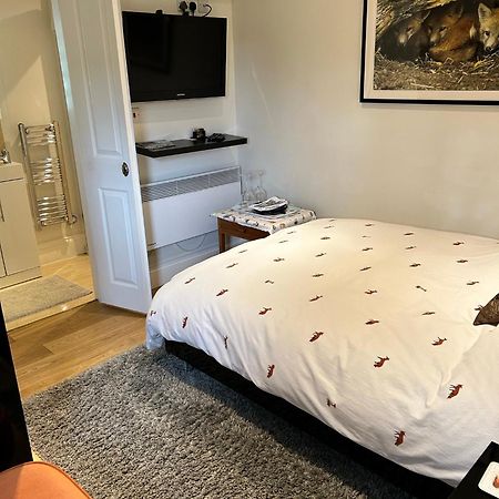 Foxes Den At Foxesway Bed & Breakfast Kirkby on Bain Exterior photo